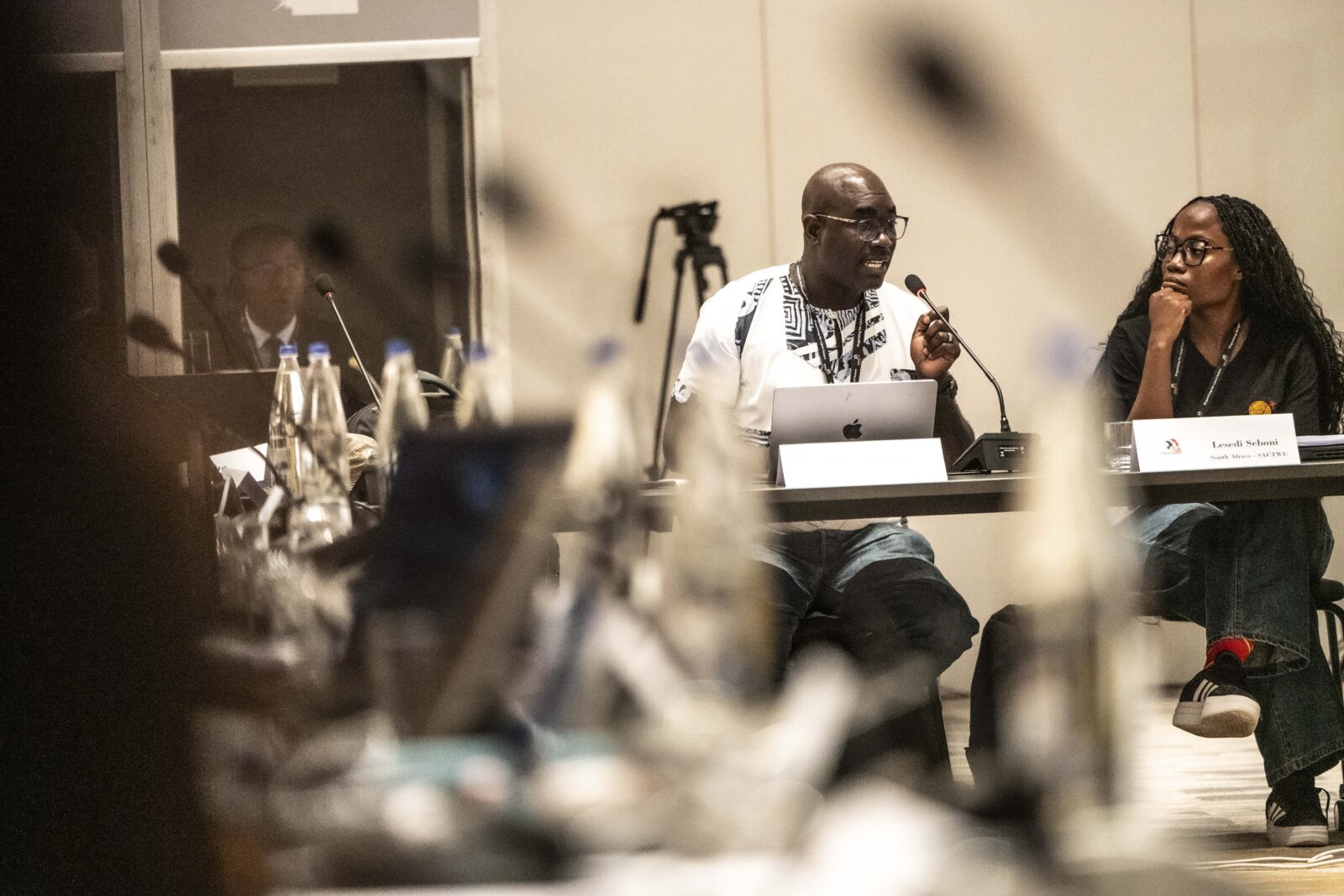 Dr Mbuso Moyo of the University of the Witwatersrand addresses young trade unionists at the IndustriALL sub-Saharan Africa youth workshop in Abidjan, Côte d'Ivoire